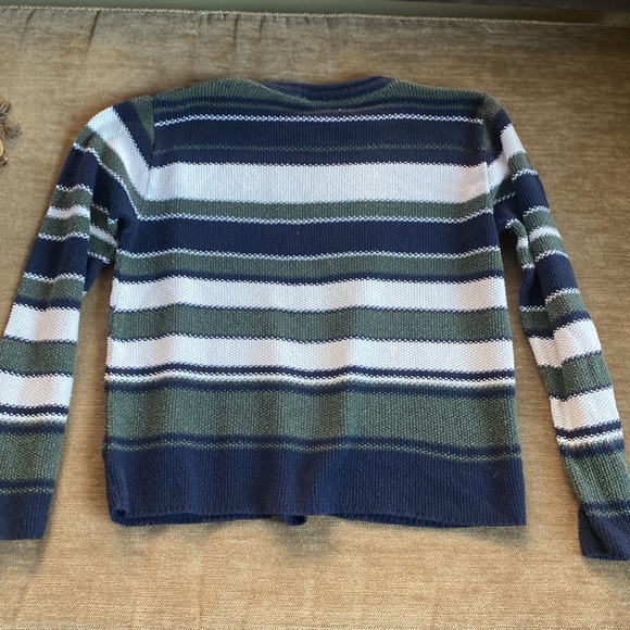 Forever knit sweater slight crop wide but below belly button - Picture 4 of 5